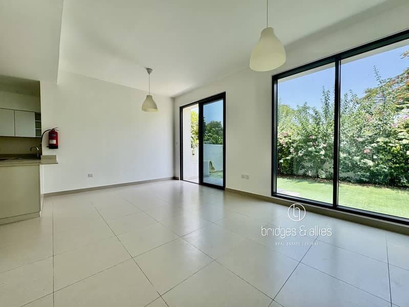 LARGE PLOT 4 BED | 2E | CORNER END VILLA | VACANT - Image 8