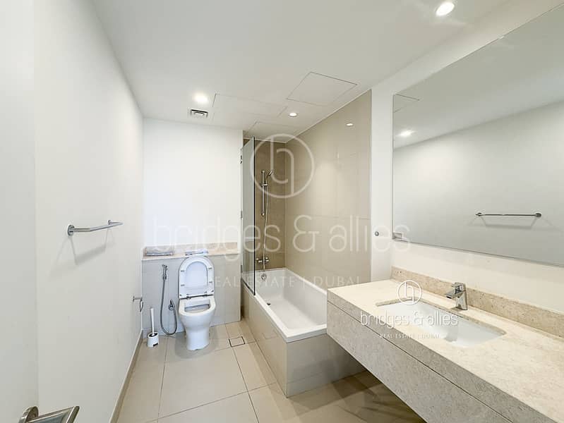 LARGE PLOT 4 BED | 2E | CORNER END VILLA | VACANT - Image 17