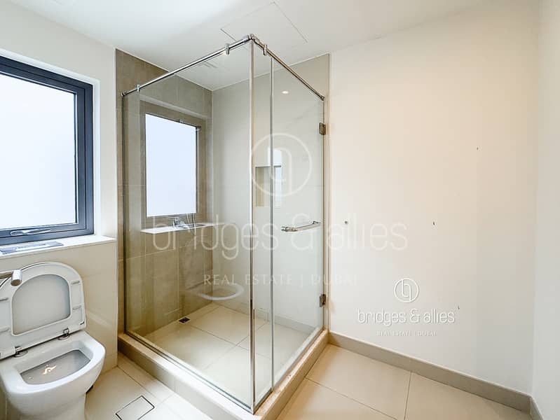 LARGE PLOT 4 BED | 2E | CORNER END VILLA | VACANT - Image 20