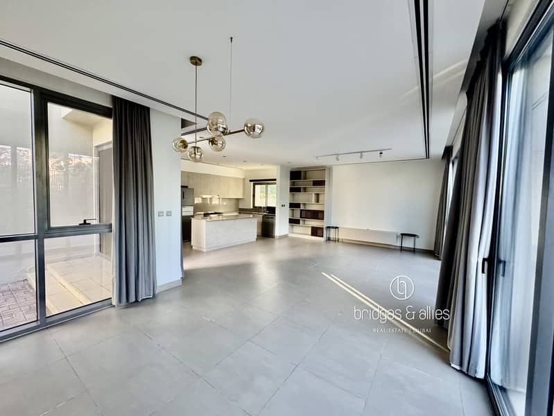 CORNER END VILLA | LARGEST PLOT | PARK BACKING - Image 7