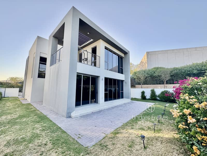 CORNER END VILLA | LARGEST PLOT | PARK BACKING - Image 20