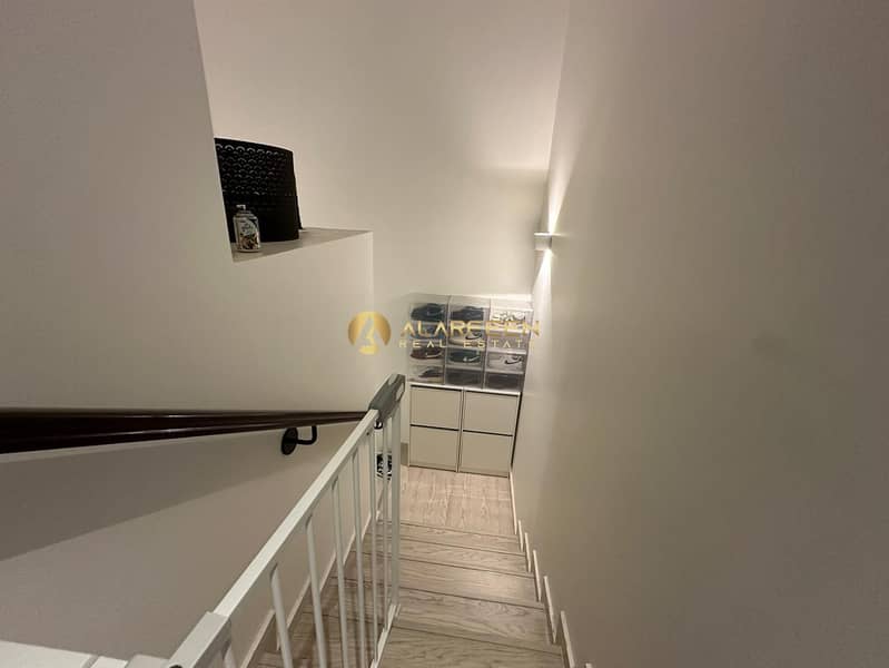 Corner | Bigger Plot | Fully Furnished |Single Row - Image 12