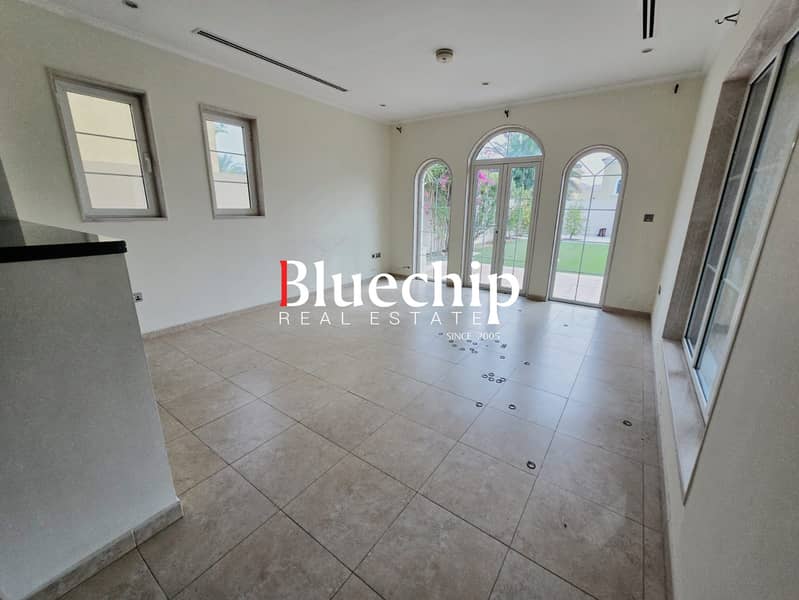 Large Plot | Well Maintained | Near Park