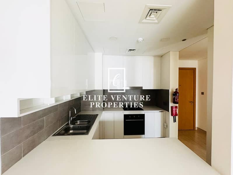 VACANT | 1 BEDROOM | PRIME LOCATION | SPACIOUS - Image 7