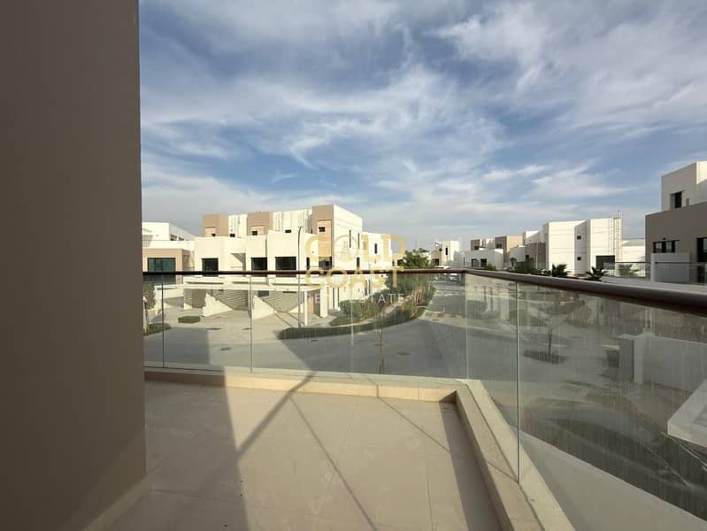 Luxury 5BR Villa with Maid & Gaming Room | 7 Baths | Park Residency 1 | DAMAC Hills 1 - Image 6