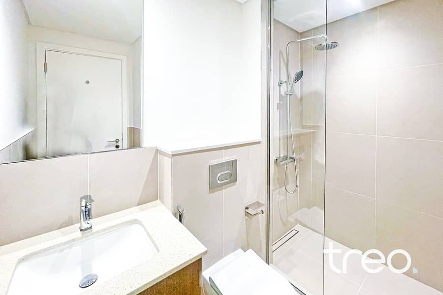 Biggest Plot | On The Pool | Brand New - Image 16