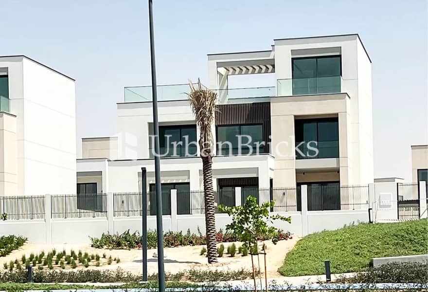 Brand New l Park Facing l Single Row