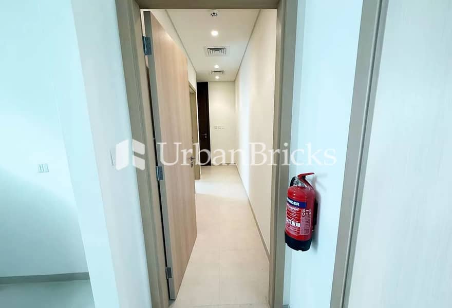 Brand New l Park Facing l Single Row - Image 9