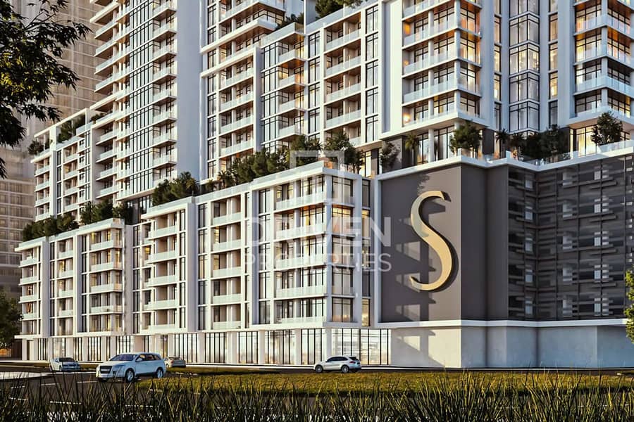 Executive Refined Apt | Waterfront | High ROI