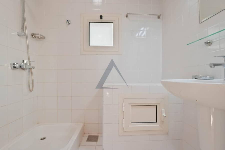 VACANT 4BR WITH MAID ROOM READY TO MOVE IN - Image 13