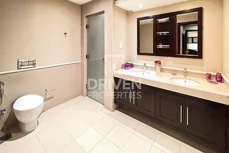 Furnished | Full Lake View | Ready to Move In - Image 8