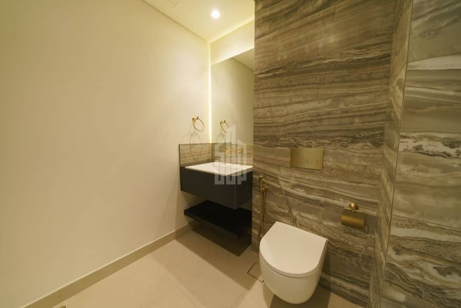 Brand New | Ready to Move-In | Stunning - Image 28