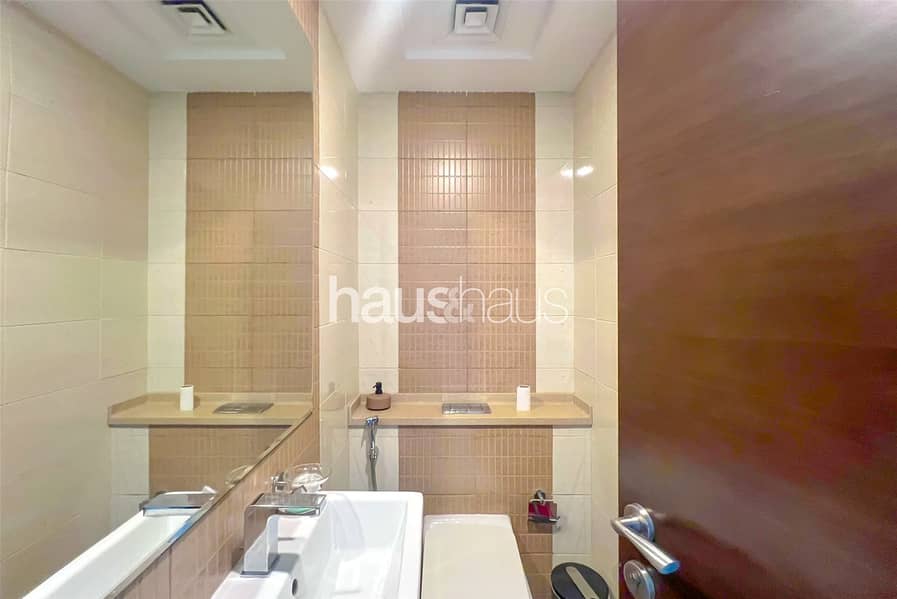 Marina View | Spacious Layout | Prime Location - Image 9