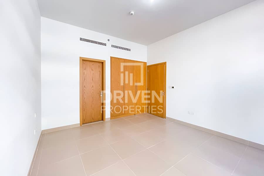 Full Burj Khalifa View | Rare Unit | Best Price - Image 9