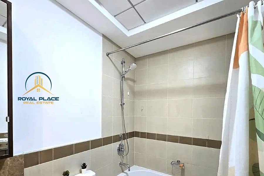 Spacious | Luxury Living | Prime Location | High Floor - Image 17