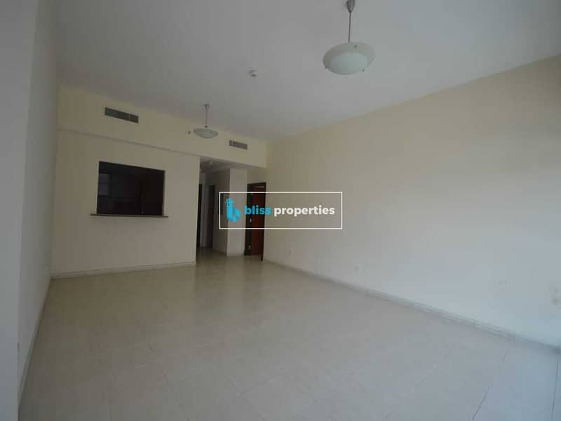 1 BED | UNFURNISHED | VACANT | CAR PARK