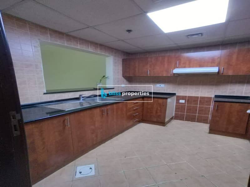 1 BED | UNFURNISHED | VACANT | CAR PARK - Image 11