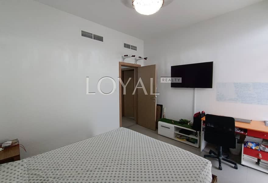 Spacious 3BR | Premium Location | Best Price - Image 9