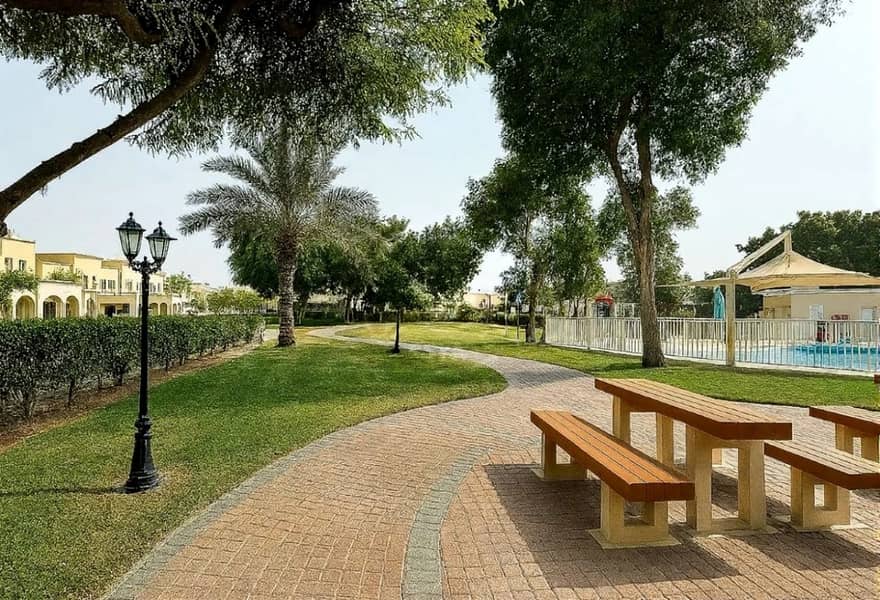 Furnished 2BR + Study Room Villa |Prime Family Living - Image 17