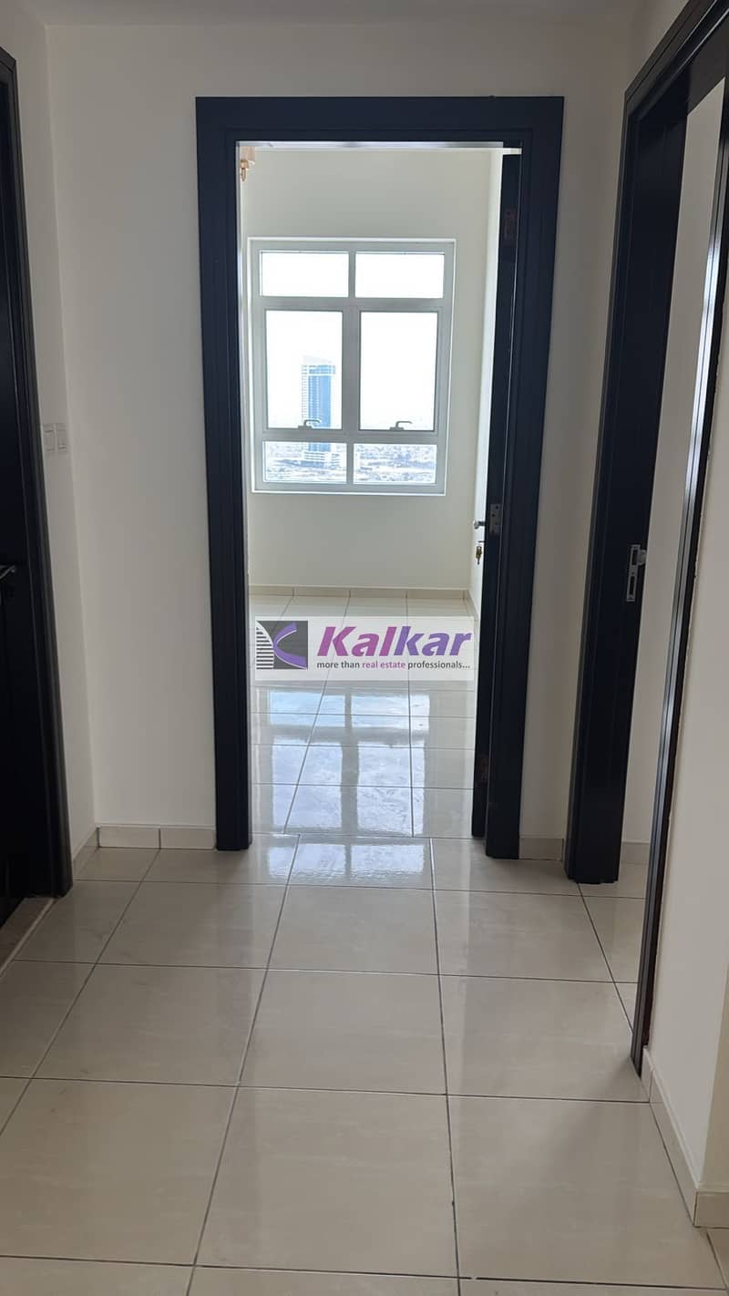 Spacious 3 B/R | Prime location | Unfurnished - Image 14