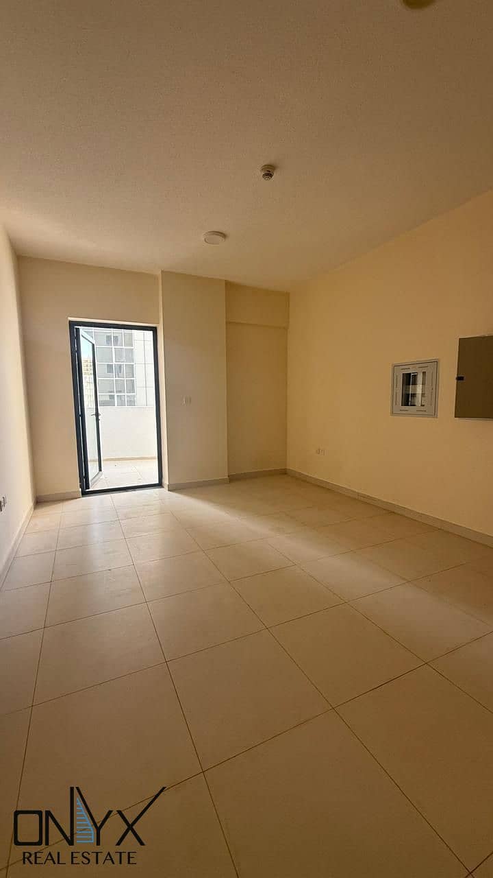 Spacious One Bedroom Apartment in Rent in Al Warqa'a 1 - Image 14