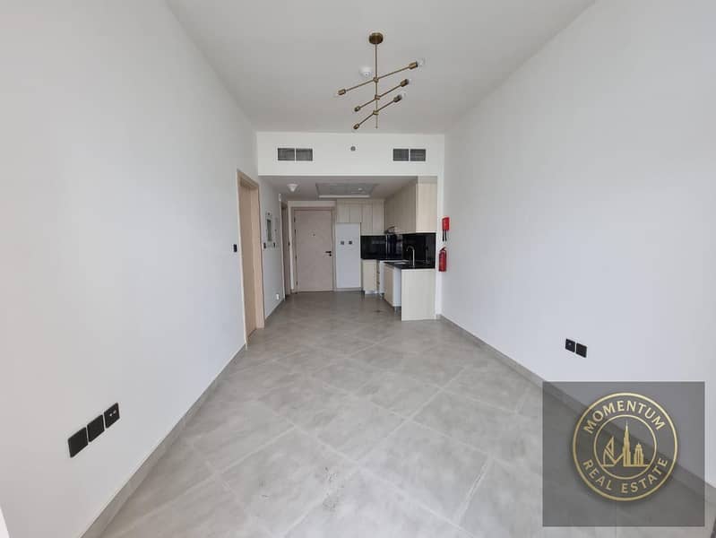 Ready To Move | High Floor | Prime Location - Image 6