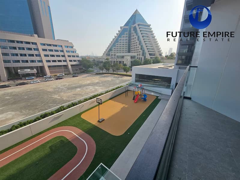 Luxurious 1BHK + Laundry | Near Metro |Book Now