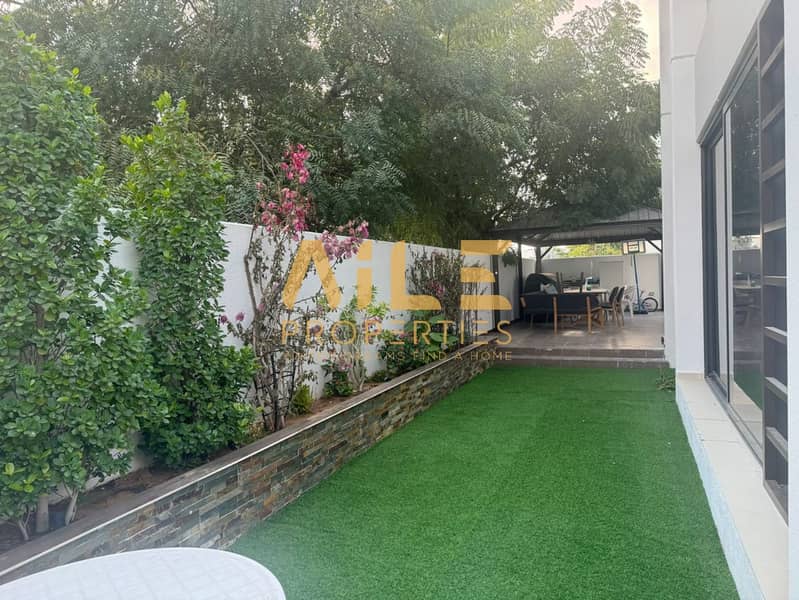 Upgraded | Furnished | Bigger kitchen | 6br+M |V3