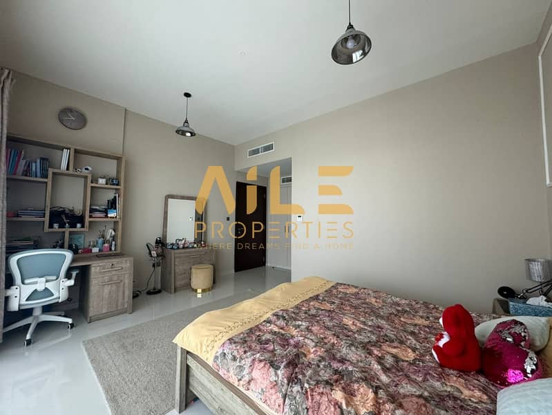 Upgraded | Furnished | Bigger kitchen | 6br+M |V3 - Image 13