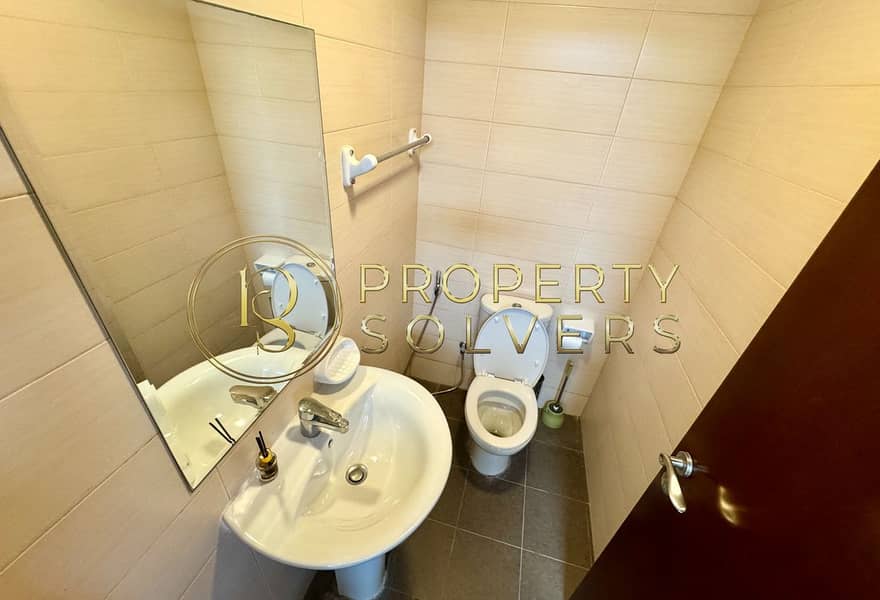 Brandnew Luxury | Spacious Balcony| Prime location - Image 10