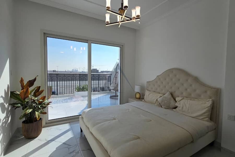 Elegant 3 Beds | Upgraded Unit | Prime Location - Image 9