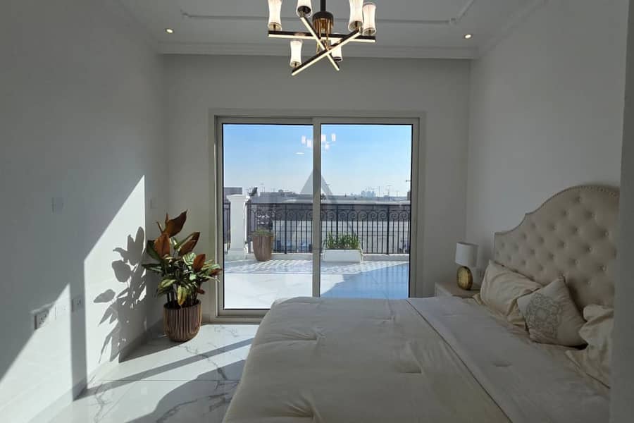 Elegant 3 Beds | Upgraded Unit | Prime Location - Image 10