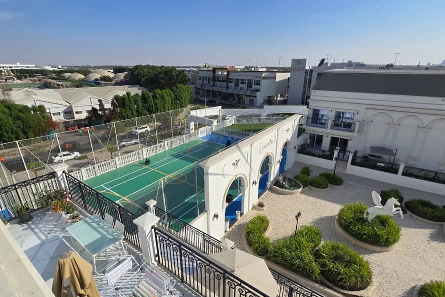 Elegant 3 Beds | Upgraded Unit | Prime Location - Image 14