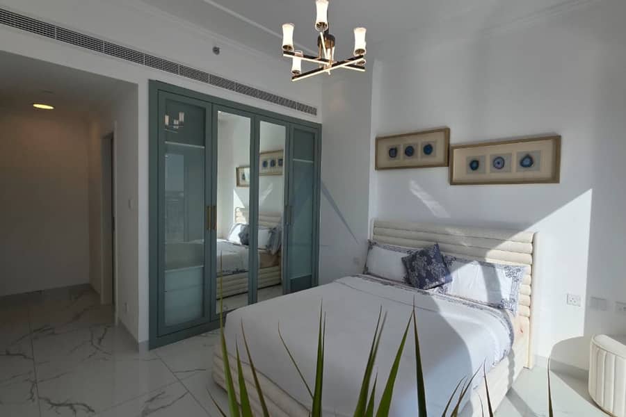 Elegant 3 Beds | Upgraded Unit | Prime Location - Image 16