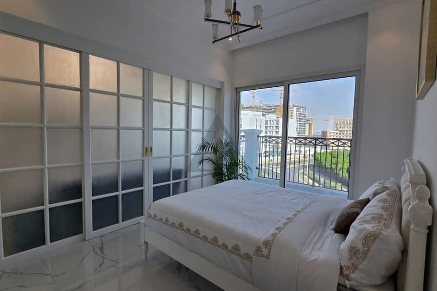 Elegant 3 Beds | Upgraded Unit | Prime Location - Image 22