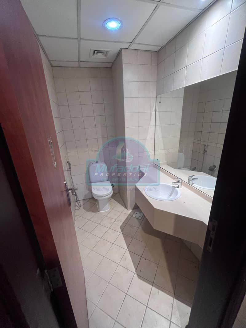 Spacious Vacant 1BHK in Olympic Park 3 | Chiller Free | DSC - Image 17