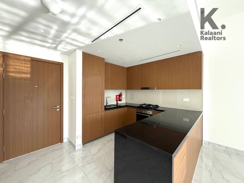 Brand New | Flexible Cheques | Corner Unit