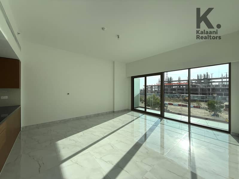 Brand New | Flexible Cheques | Corner Unit