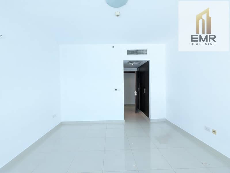 Close To Dubai Mall | Massive 2BR | Closed Kitchen | Vacant - Image 7