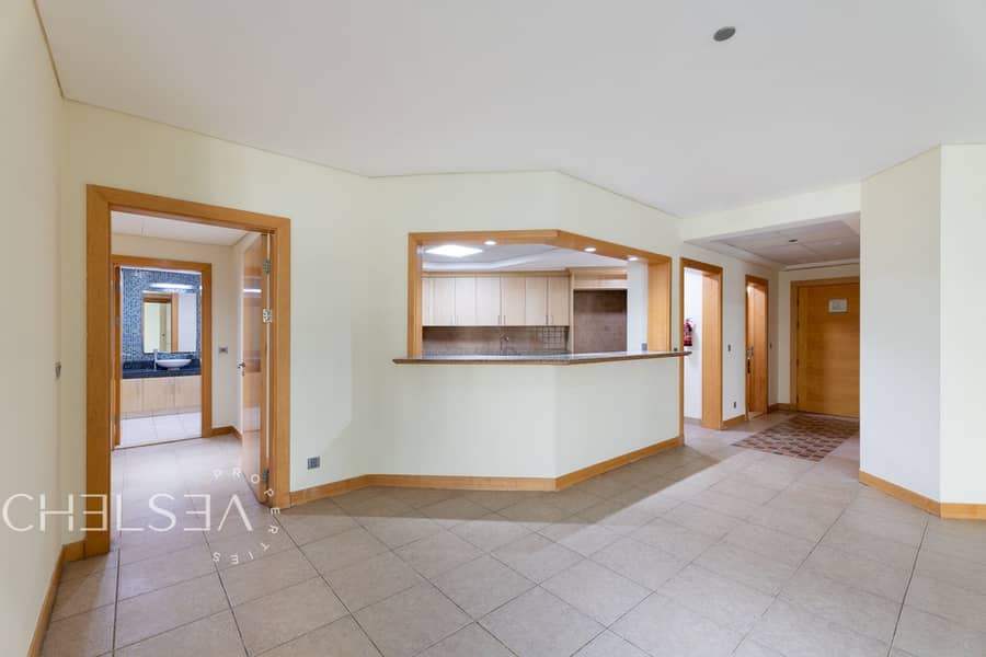 PARK VIEW | WELL-MAINTAINED | VACANT ON TRANSFER - Image 6