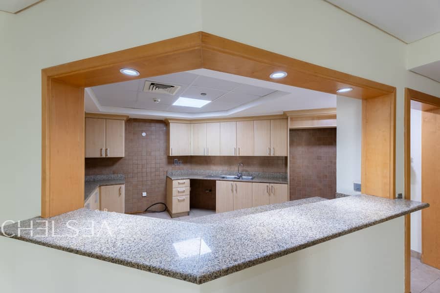 PARK VIEW | WELL-MAINTAINED | VACANT ON TRANSFER - Image 7