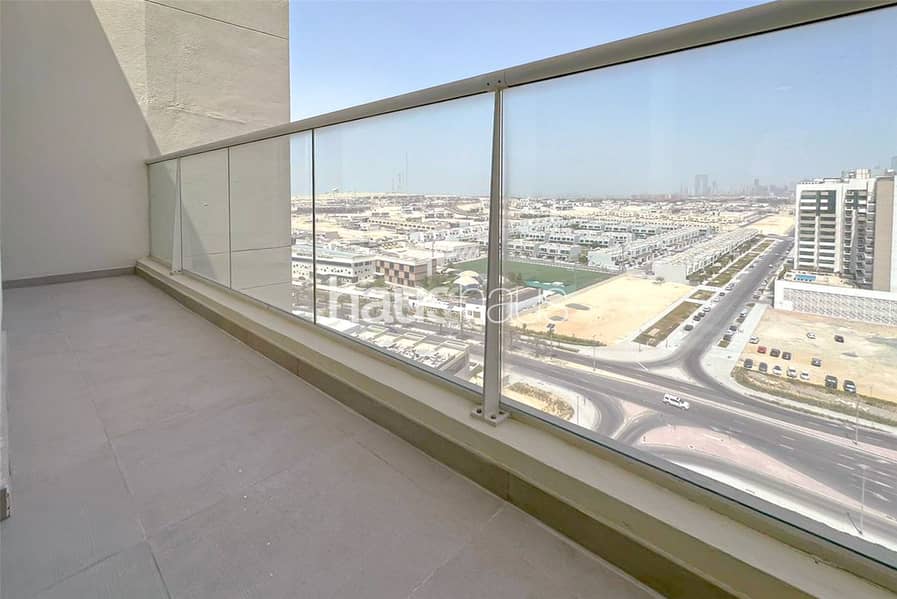 2 BR Duplex | Furnished | Excellent Value