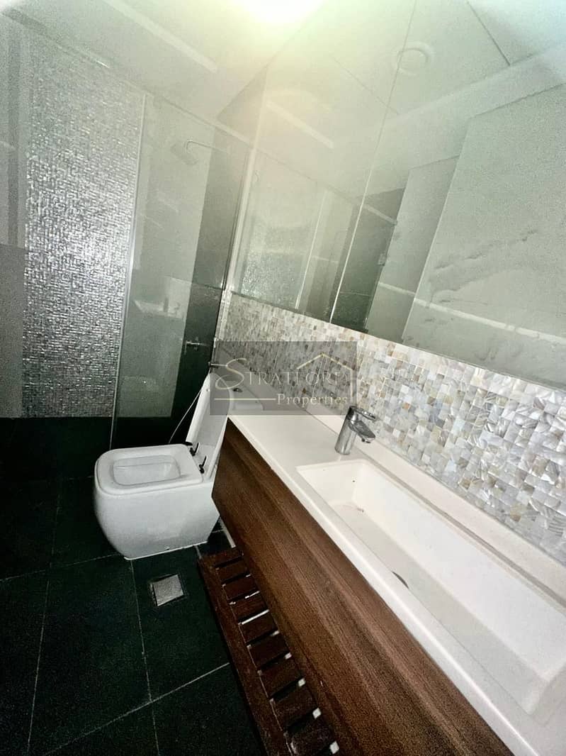 Spacious 2 Bedroom | Vacant | Equipped Kitchen | UP TO 6 CHEQUES - Image 8