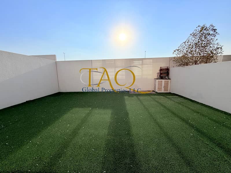 BIGGER PLOT 3BR | CORNER | SINGLE ROW | UN-FURNISHED |