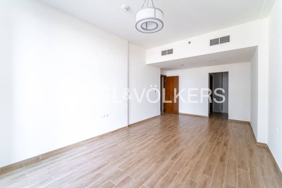 Vacant | Newly Maintained | Ready - Image 7