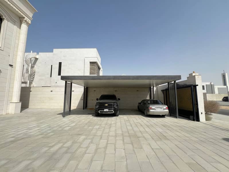 Spacious 5 BR Villa in Wadi Alshabak for Rent