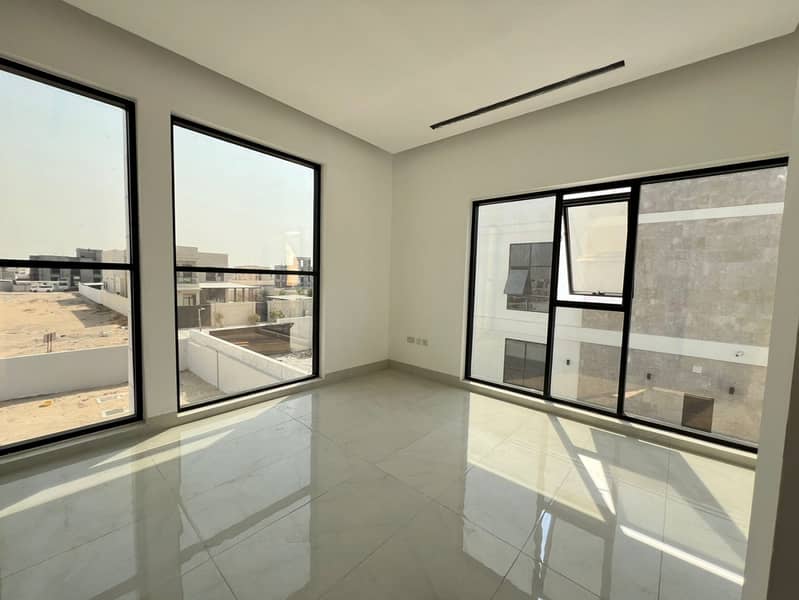 BRAND NEW|MODERN STYLE| 4 MASTER BR|READY TO MOVE