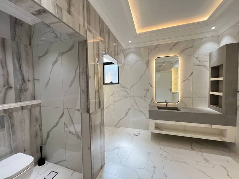 Spacious 5 BR Villa in Wadi Alshabak for Rent - Image 7