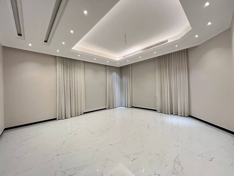 Spacious 5 BR Villa in Wadi Alshabak for Rent - Image 14