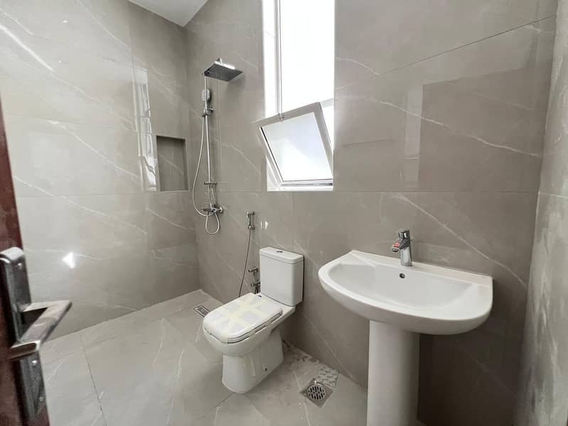 BRAND-NEW|MODERN|5BR|INDEPENDENT | SERVANT BLOCK - Image 15